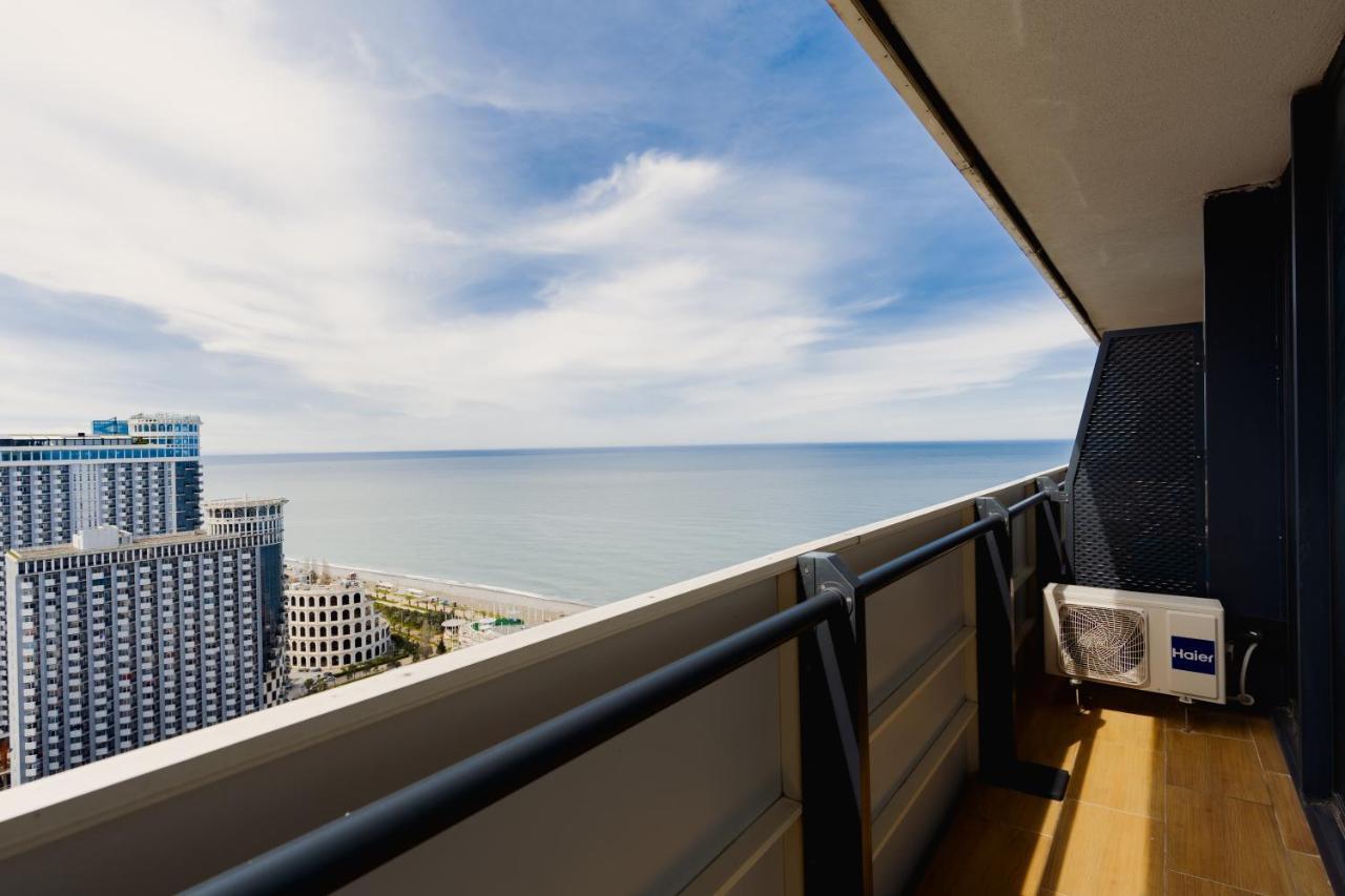 Gc Apartments Batumi Exterior photo