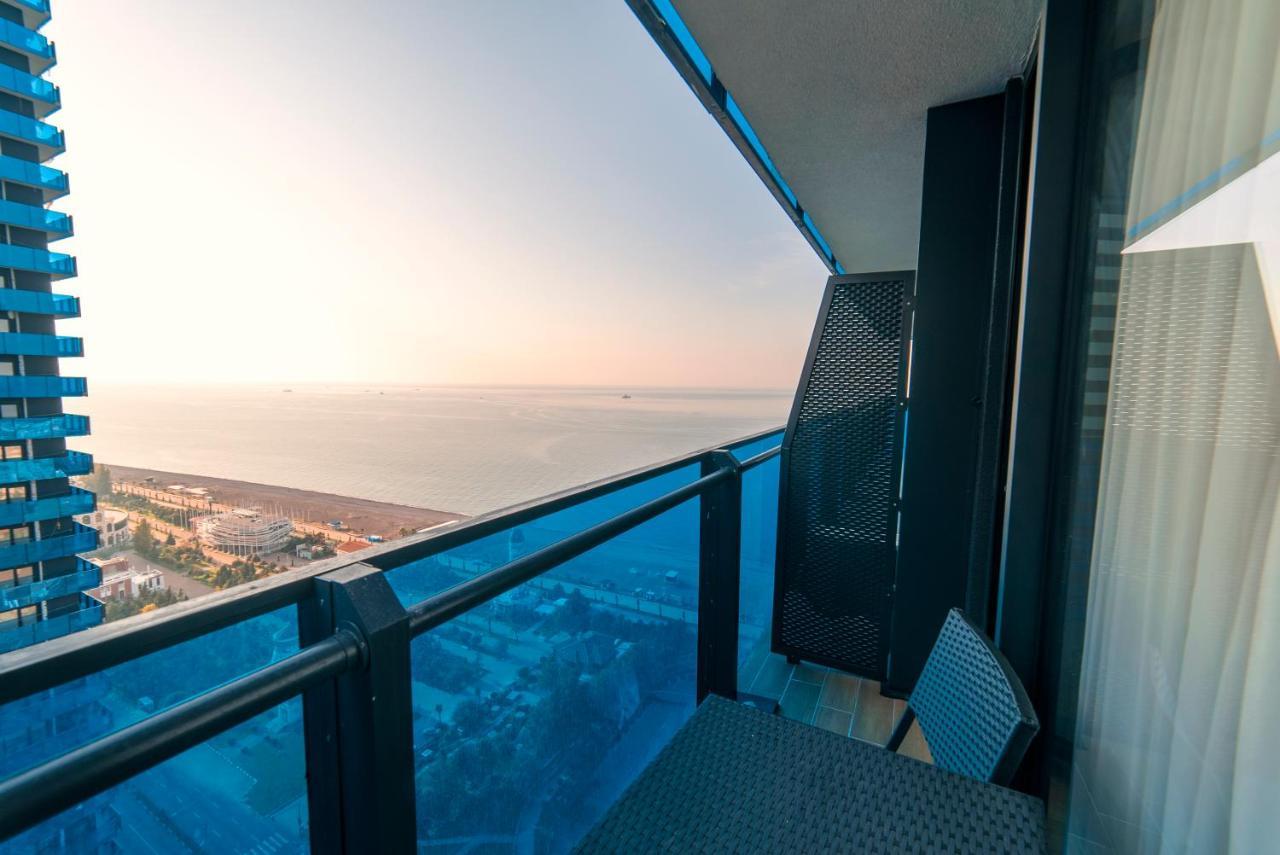 Gc Apartments Batumi Exterior photo