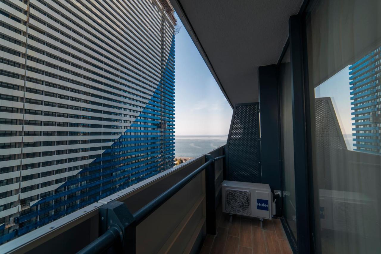 Gc Apartments Batumi Exterior photo