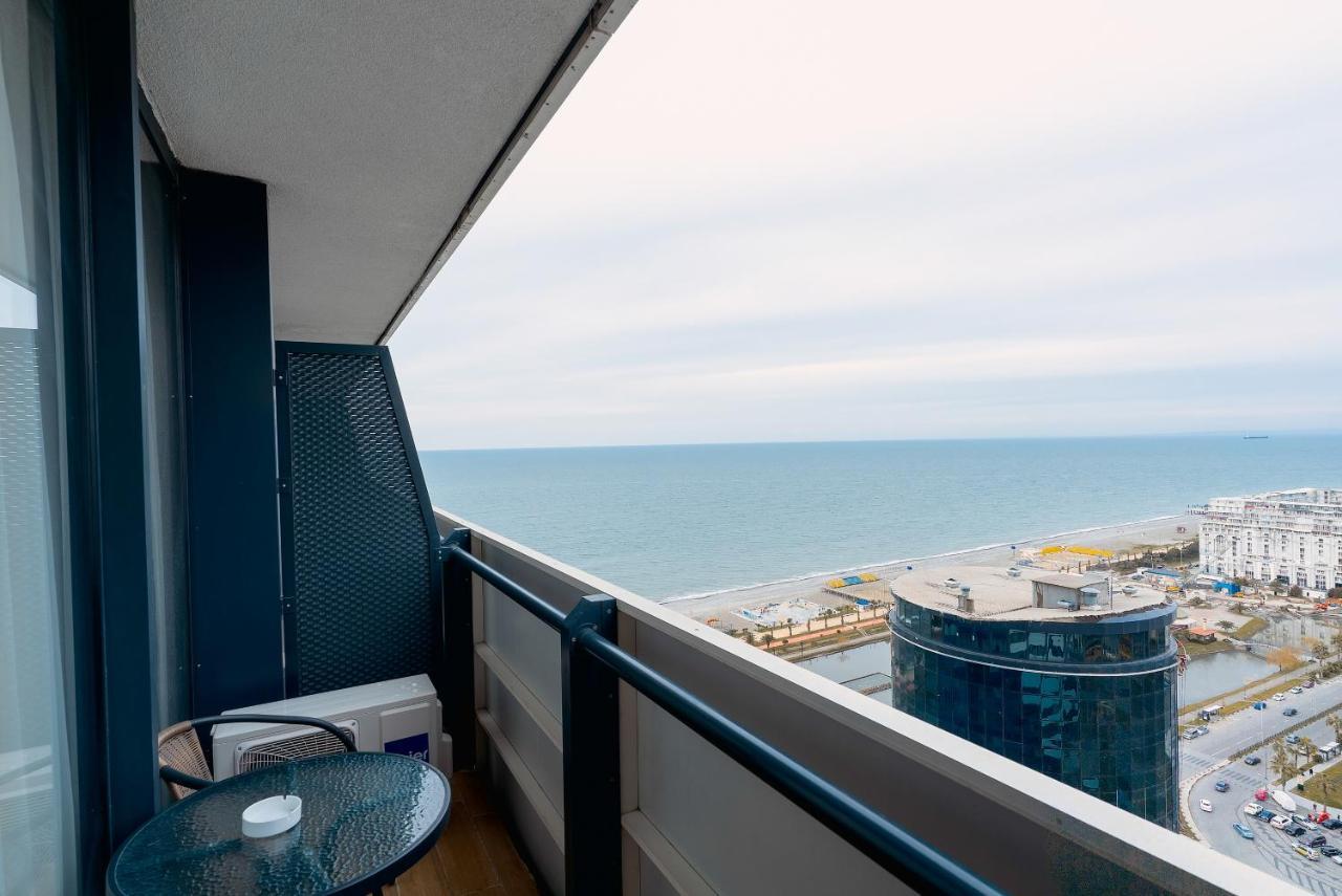 Gc Apartments Batumi Exterior photo