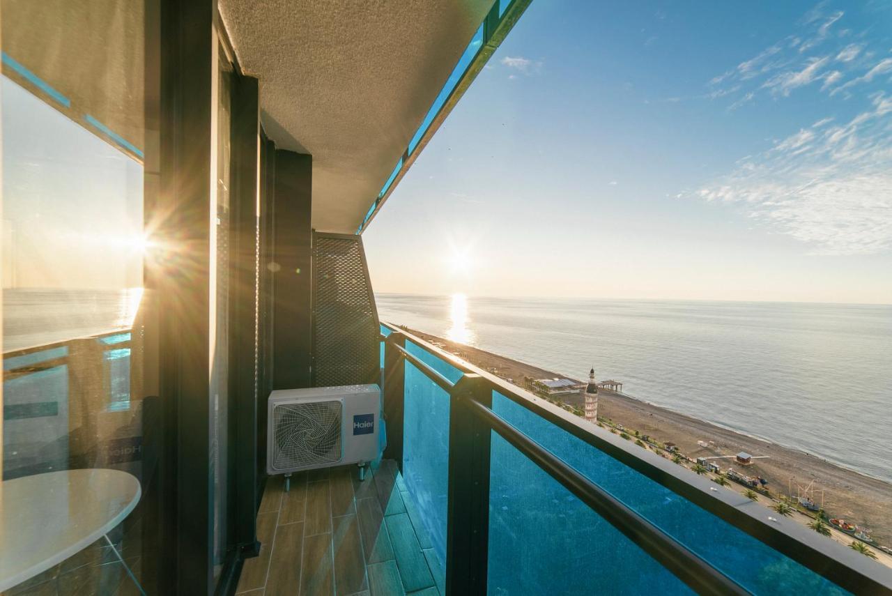 Gc Apartments Batumi Exterior photo