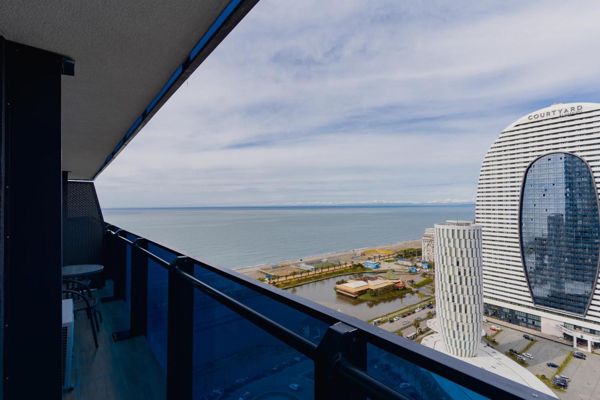 Gc Apartments Batumi Exterior photo