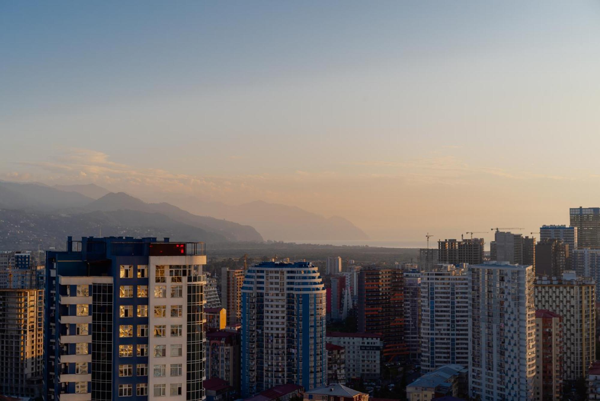 Gc Apartments Batumi Exterior photo